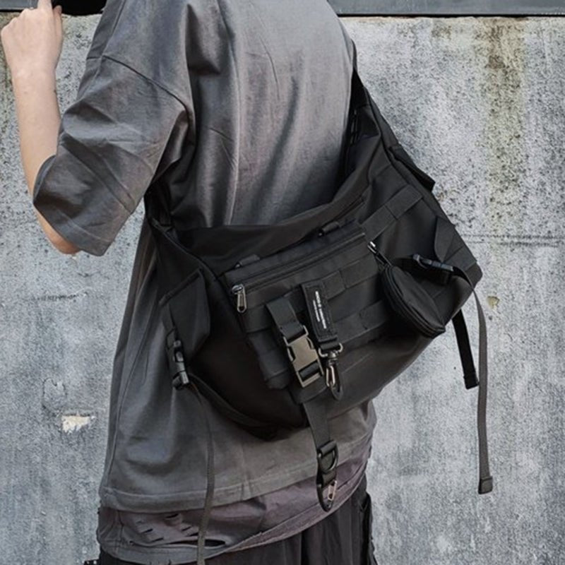 GIANTS™ Crossbody Techwear Satchel - TechWearGiants